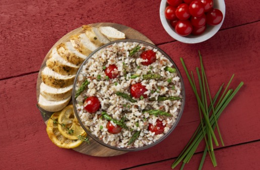 lemon-chicken-with-rice-quinoa-asparagus-and-cherry-tomatoes