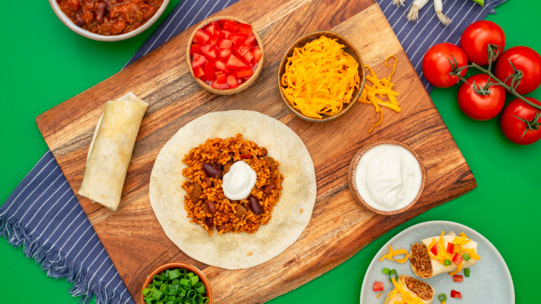 15 Minute Chili and Rice Wraps